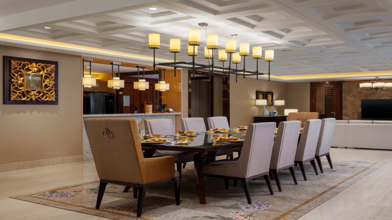 Tentrem Presidential Suite Room